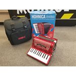 HOHNER - Hohnica 1303 Accordéon Piano - 26 KeysTouches / 12 Basses - Rouge