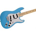 FENDER - Limited International Color Stratocaster®, Touche en érable, fabriquée au Japon - Maui Blue