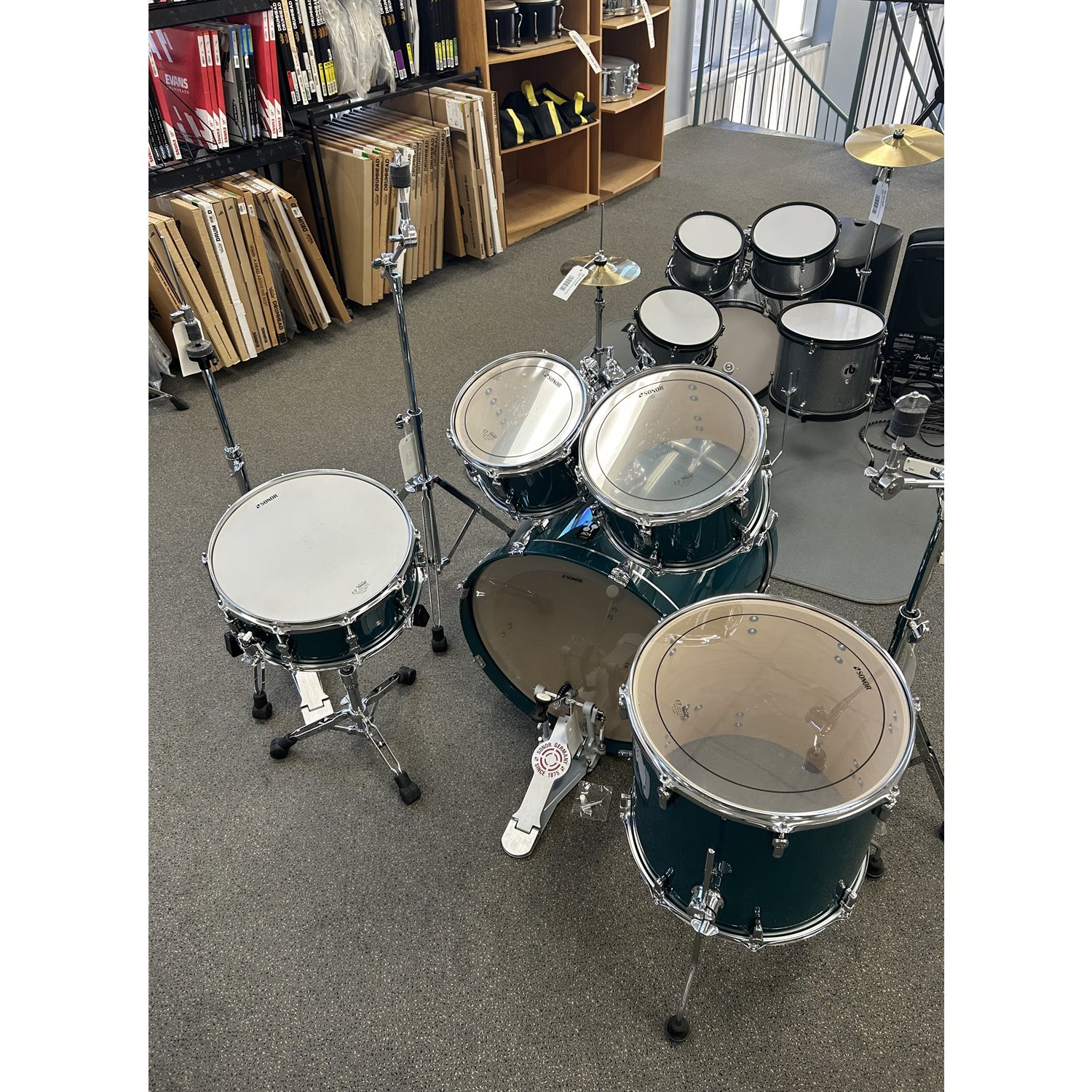 SONOR - AQ1 - Batterie 5 pièces / Stage (10,12,16,14s,22) - avec ensemble de quincaillerie de la série 2000 - bleu Caribéen - DÉMO