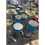 YAMAHA - Rydeen drumset 10 / 12 / 16 / 22 / snare with hardware / bench / cymbals paiste 101 - Sky Blue - demo