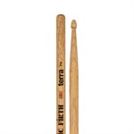 VIC FIRTH - VF-7AT - baguette de batterie AMERICAN CLASSIC® 7AT TERRA - pointe en bois